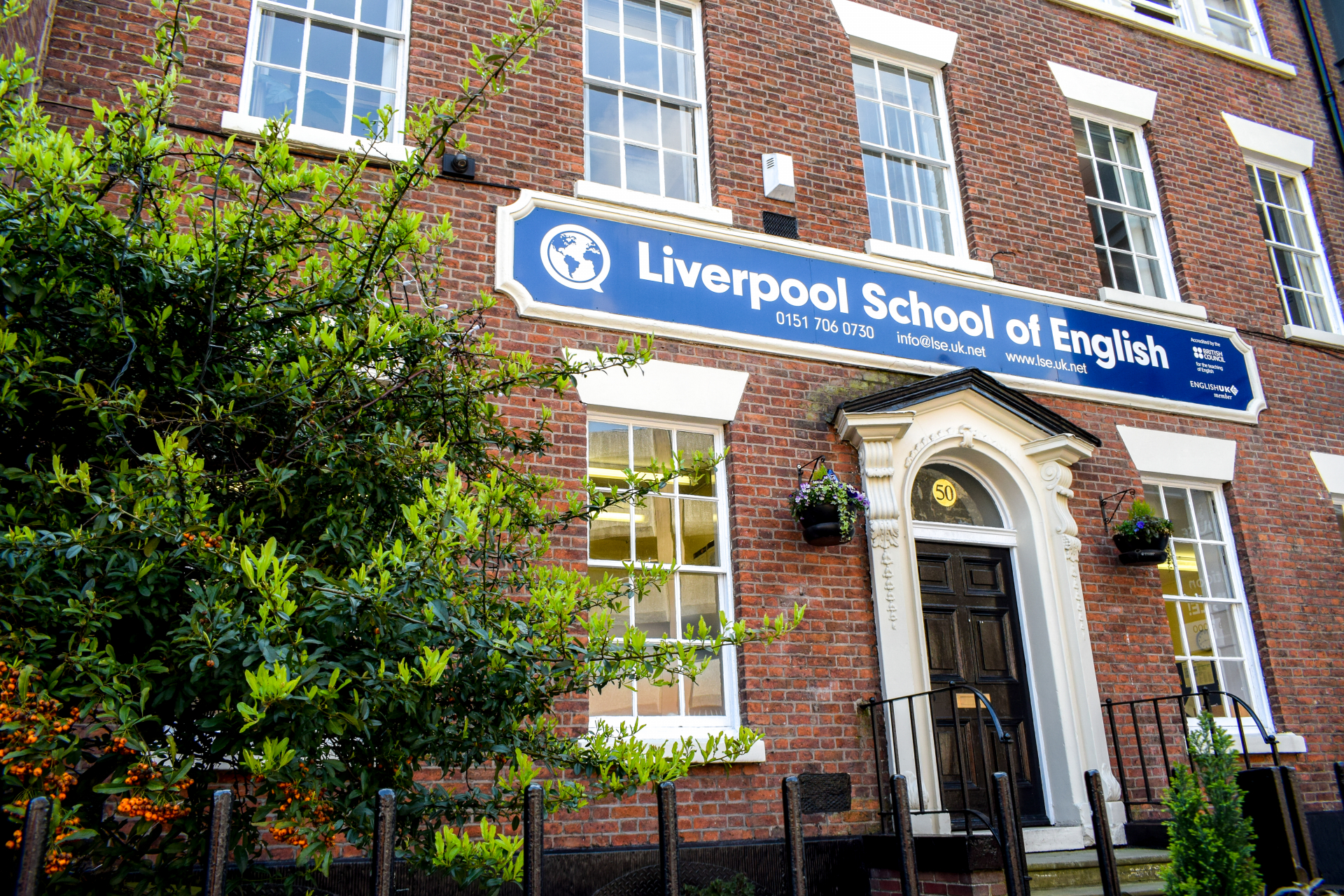 Ecole Liverpool School of English