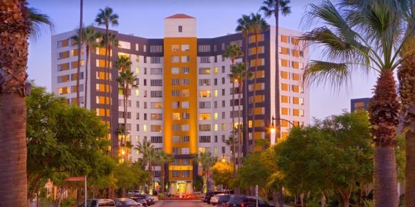 Estancia lingüística en CLA Los Angeles Park La Brea - Apartamento compartido - Habitación individual - Sin comidas